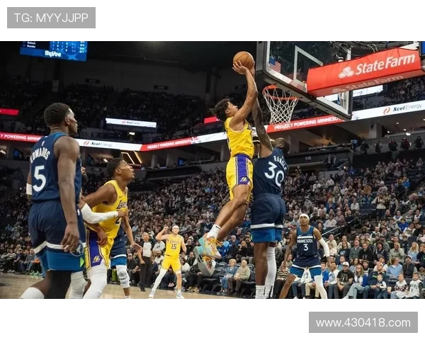 湖人前三节仅得61分进攻哑火创赛季新低引发关注篮球赛场表现低迷